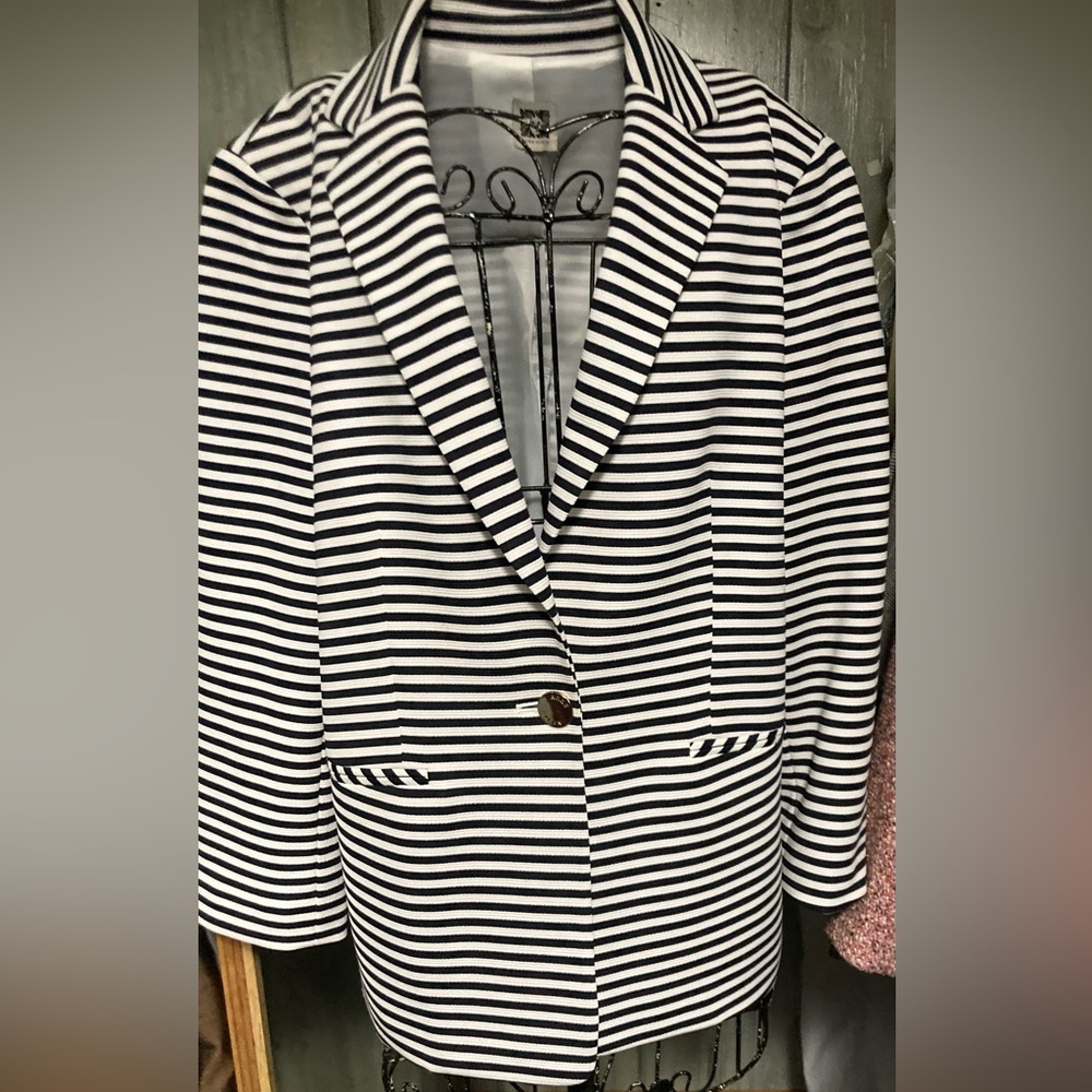 Anne Klein size 10 striped blazer